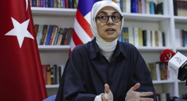 Erdoğan, o ismi görevden aldı