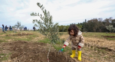Gaziemir’de fidanlar toprakla buluştu