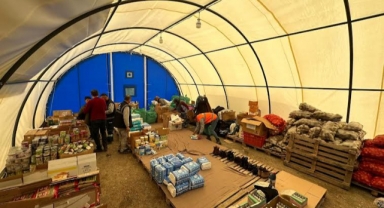 Güzelbahçe Belediyesi konteyner kentte sosyal market açtı