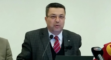 İzmir Tabip Odası Başkanı Kaynak: Hepimiz bu enkazın altında kaldık