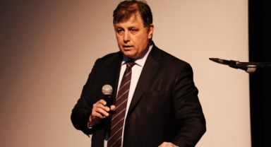 Karşıyaka'da bina ve sitelerde yeşil dönüşüm başlıyor