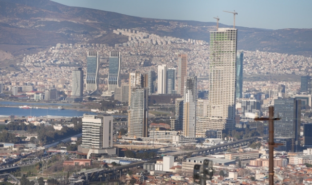 Özuslu'dan deprem değerlendirmesi: Uzmanlar, yapı stokumuzun kötü olduğunu söylüyor