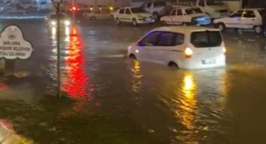 Şanlıurfa ve Adıyaman'da sel felaketi 