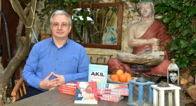 Yazar Mustafa Tuğrul Edis’ten art arda iki kitap