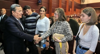 Başkan Batur gençlerle buluştu