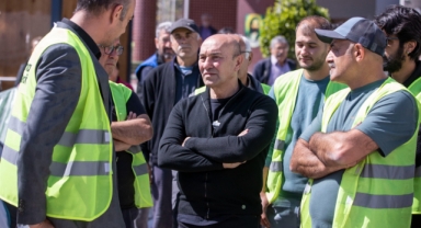 Başkan Soyer İzmirli gönüllüleri yalnız bırakmadı