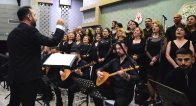 Bornovalı türkü dostları Aşık Veysel'in türküleriyle buluştu