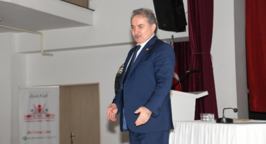 Bornovalılar 'Atatürk'ü Doğru Anlamak' için buluştu