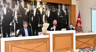 Çiğli Belediyesi 'Gençlik Çalışmaları Birimi' kuruldu... ''Gençlerimizin umudunu yeniden yeşerteceğiz''