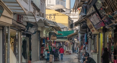 Kemeraltı esnafının bayramı buruk geçecek