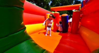 Kültürpark'ta bayram havası... Çocuklar günlerini kutladılar