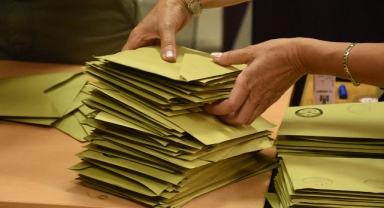 On bir farklı şirket araştırdı: İktidar oy kaybediyor