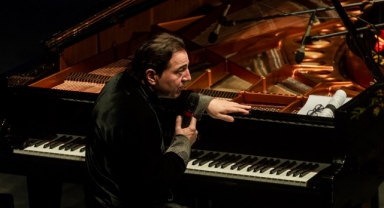 Ünlü müzisyenden müjde... 100. Yıl Marşı için geri sayım başladı