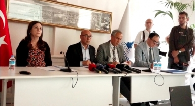 Balçova'da 54 yıllık arsa sorunu çözüldü: Soyer'den mağdurlara anahtar teslim ev müjdesi 