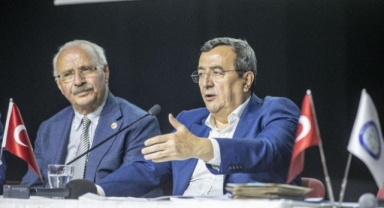 Başkan Batur CHP'li belediye başkanlarının TBB'ye alınmamasına tepki gösterdi: 