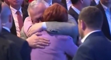 Celal Şengör, Akşener’e sarılıp ağladı