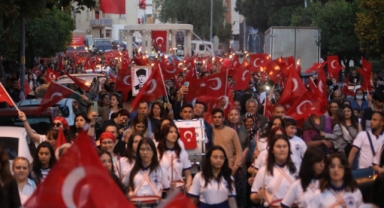 Efes'te 19 Mayıs'a Eypio eşlik etti...