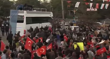 Erzurum’da taş atan uzman çavuşun sözleşmesi feshedildi