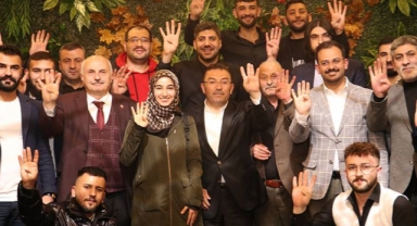 Gelecek Partisi'nden istifa eden 300 kişi AK Parti'ye katıldı