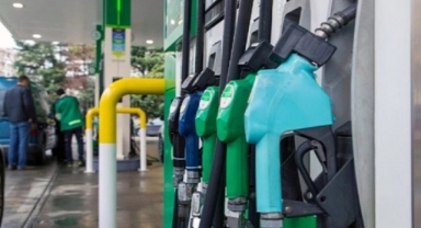 İndirim sevinci kısa sürdü... Motorine zam geliyor