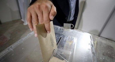 Partilerin çalışmaları, liderlerin çağrısı fayda etmedi: 400 binden fazla İzmirli sandığa gitmedi