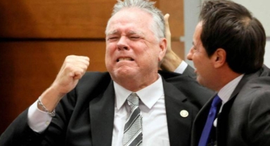 17 kişinin öldürüldüğü okulda saldırgana müdahale etmeyen polis beraat etti 