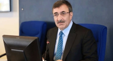 Cumhurbaşkanı Yardımcısı Cevdet Yılmaz’dan asgari ücret açıklaması: “Çalışanlar enflasyona ezdirilmeyecek”
