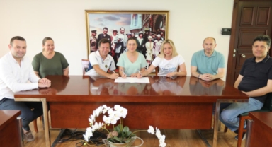 Efes'te Olimpik Performans Spor Kulübü ile protokol imzalandı: 