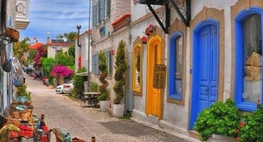 İzmir'de ziyaretçi yoğunluğu: Üç günde 200 binden fazla turist geldi!