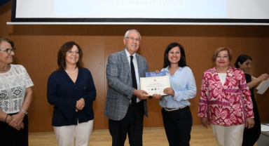 Karabağlarlı kadınlar sertifikalarını aldı!