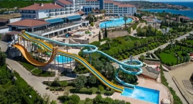 ROYAL TEOS OTEL’DE BAYRAM KONSERLERİ BAŞLIYOR