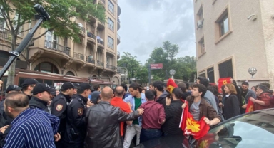 TKP Merkez Bankası önünde eylem yaptı... 20 kişi gözaltına alındı 