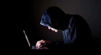 Türkiye’de ikamet edenlerin kişisel verileri internete sızdı! 