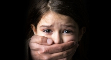 10 öğrencisine cinsel istismarda bulundu, görüntüleri kaydetti: Tahliye edilen öğretmen kayıplara karıştı!