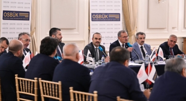 Bakan Kacır: “Sanayinin çarklarının dönmesi için her türlü adımı atmaya hazırız”