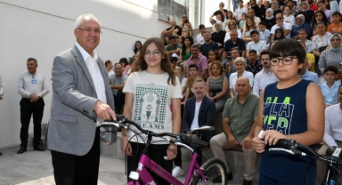 Başkan Selvitopu'dan eğitim desteği vurgusu: 