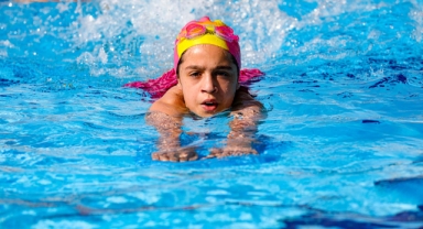 Bayraklı'da serinleten eğitim: Çocuklar hem eğlenecek hem öğrenecek