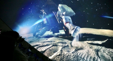 Ege’nin en büyüğü Karşıyaka Planetaryum’a 6 ayda 30 bin ziyaretçi 