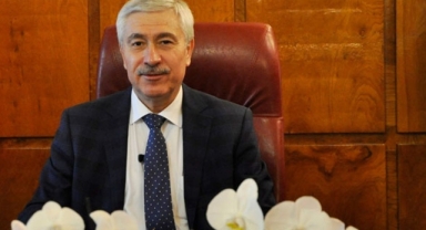 FETÖ’den aranıyordu... Ege’nin eski rektörü tutuklandı! 