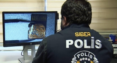 İzmir'de siber suç operasyonu: 75 şüpheli yakalandı