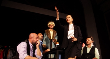 İzmir Şehir Tiyatroları 28 bin seyirciyle buluştu! 