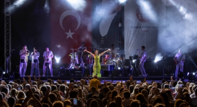 Karsu, eğitimde fırsat eşitliği için sahne aldı: 