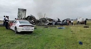 Meksika'da feci kaza: 26 ölü, 17 yaralı