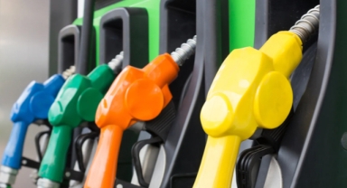 Motorine yeniden zam bekleniyor 