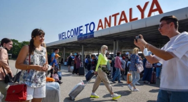 Rus basını hesapladı: Türkiye'de tatil yapmak ne kadar? 