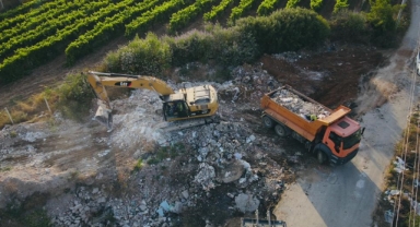 Tahtalı Barajı atıklardan arındırdı... Döküm çalışması yapanlar için tespit çalışması başlatıldı!