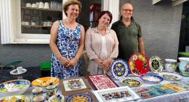 Yeni açılan Mordoğan Sanat Sokağı geliri, Karaburunlu diyaliz hastalarına