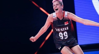 Yeni Akit Ebrar Karakurt'u hedef aldı: 