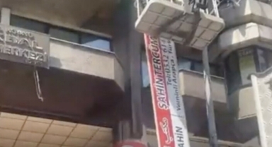 Zafer Partisi İzmir İl Başkanı gündeme getirmişti... Basmane’deki Arapça tabelalar sökülüyor!