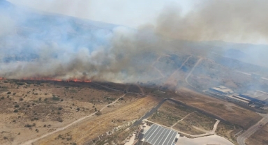 Aliağa'da yangın paniği! Kontrol altına almak için çalışmalar sürüyor